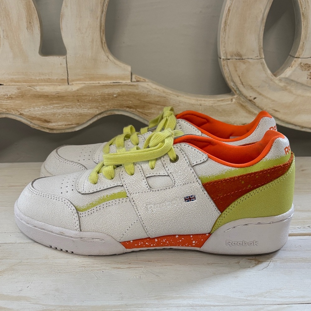 Reebok Workout Plus Montana-Cans Sneakers White/Orange/Green Size 5 Women’s